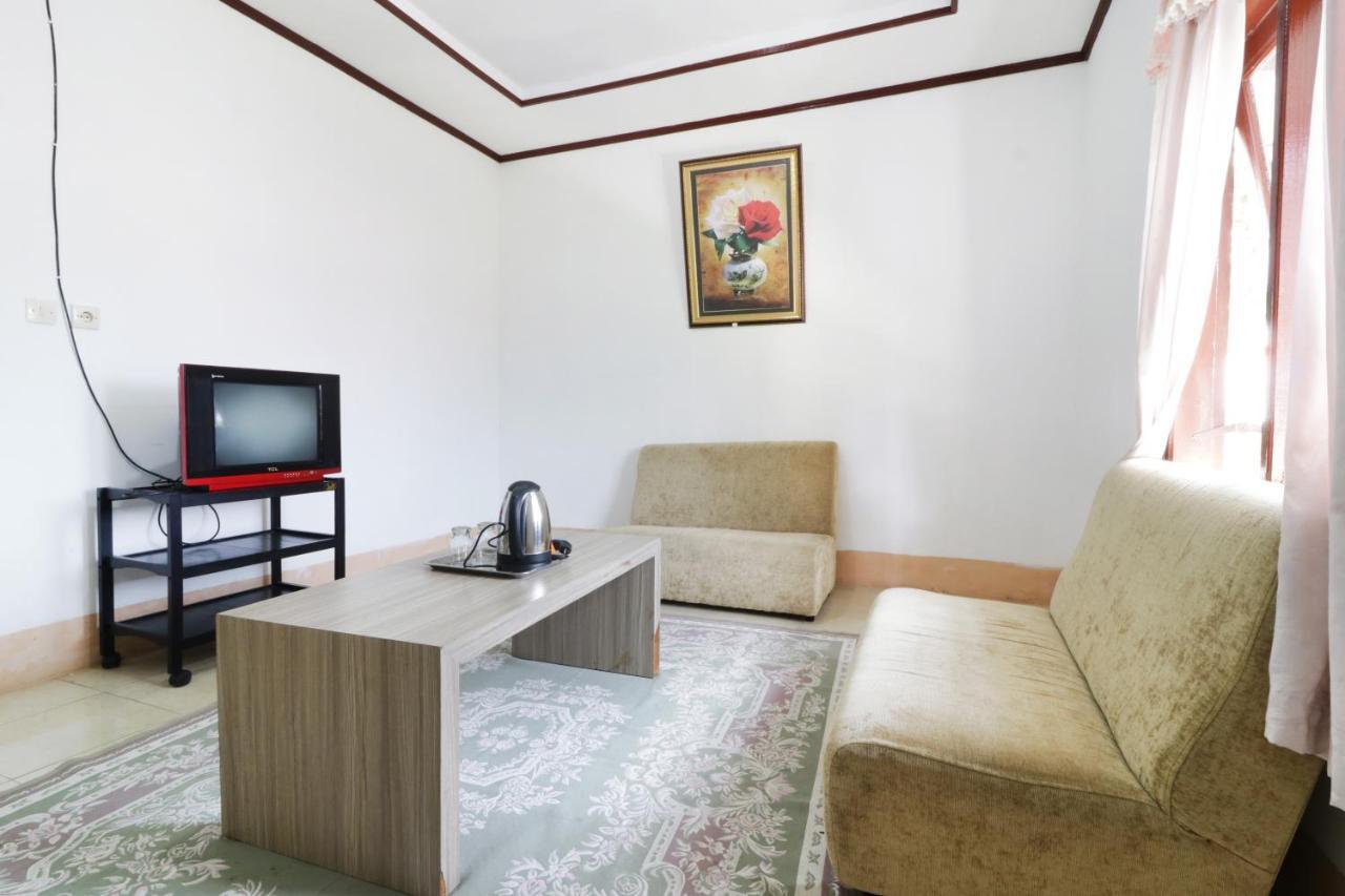 Villa Keluarga Bre Batunanggar Berastagi Exteriér fotografie